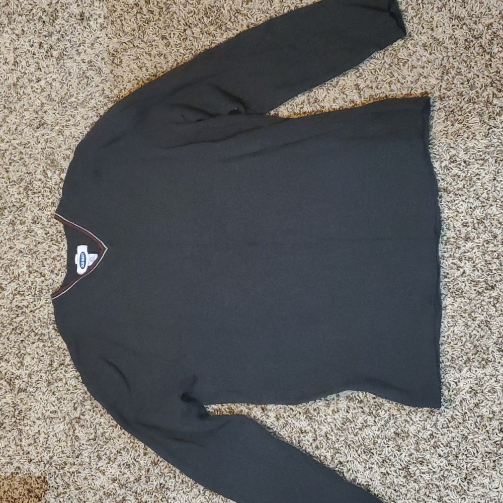 Old Navy v neck sweater, gray